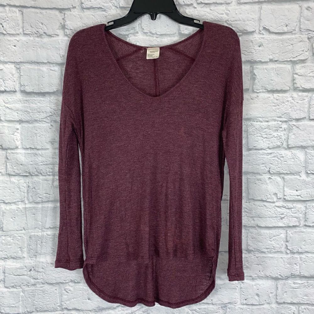 Essentials by full tilt Longsleeve scoopneck hi low lightweight ribbed top sz XS